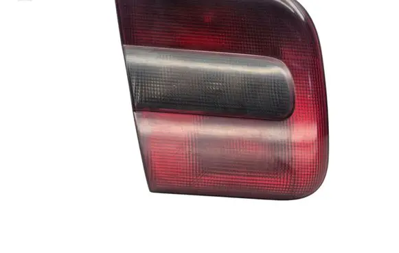 Volvo S70 V70 V70 XC Tailgate rear/tail lights 9151633 9151635