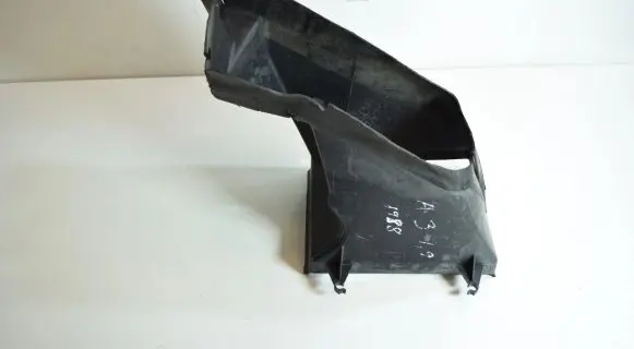 Audi A3 S3 8P Radiator cooling fan shroud 8L0117339