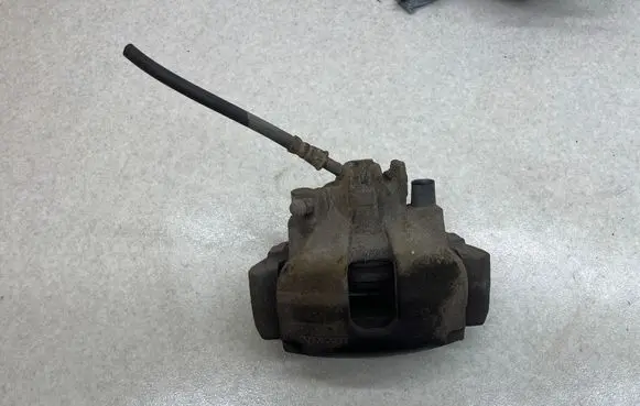 Volvo S60 Front brake caliper