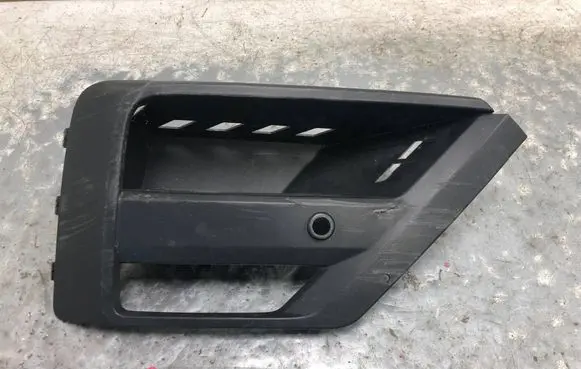 Volkswagen Crafter Front fog light trim/grill 7C0853666ABILI 7C0853666A