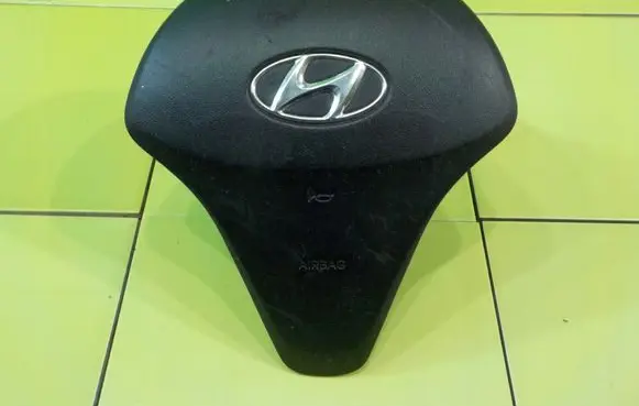 Hyundai ix20 Steering wheel airbag XP157