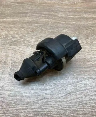 Audi A4 S4 B6 8E 8H Valve vacuum 06B133459D 421213