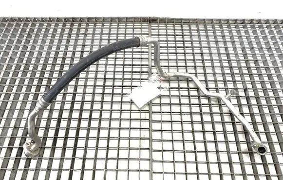 Seat Leon (5F) Air conditioning (A/C) pipe/hose 5Q0816743H