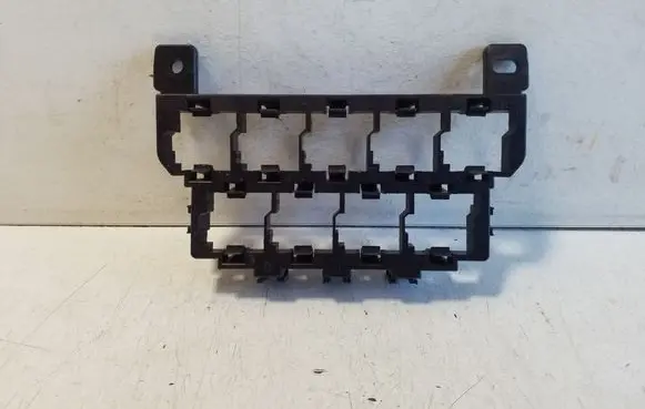 Audi A6 S6 C6 4F Relay mounting block 4F0937503