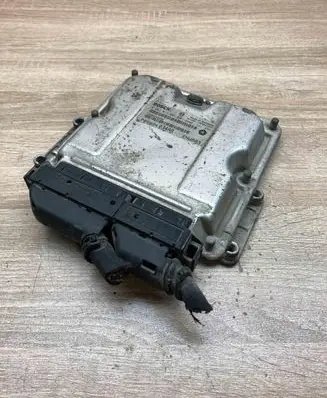 Chrysler PT Cruiser Engine control unit/module ECU P05034034AB 0281011093