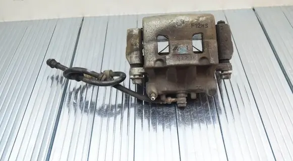 Front brake caliper