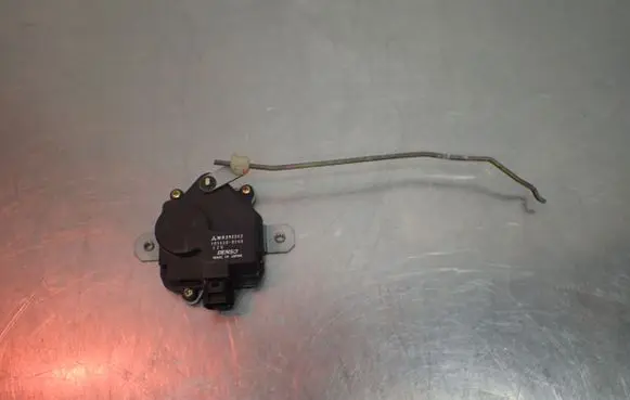 Mitsubishi Outlander Tailgate lock latch 