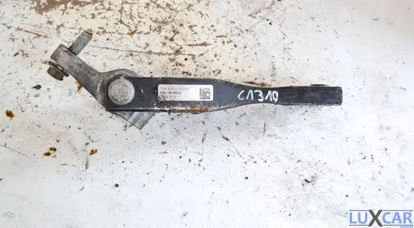 Skoda Octavia Mk3 (5E) Engine mount bracket 5Q0199855Q 16092013