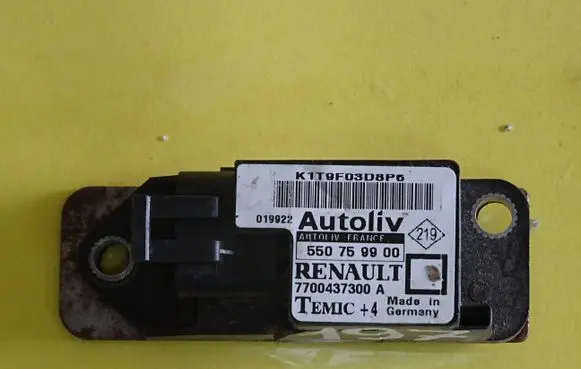 Renault Megane I Airbag deployment crash/impact sensor 7700437300A