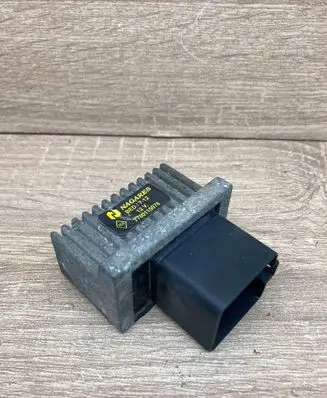 Renault Trafic II (X83) Glow plug pre-heat relay 7700115078