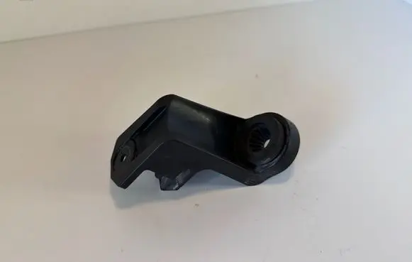 Volvo XC90 Air filter cleaner box bracket assembly 31370343 31439663