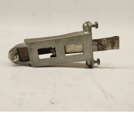 Mercedes-Benz 250 280 W108 Front door check strap stopper 1087330027 A1087330027