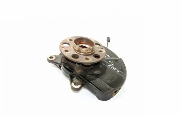 Front wheel hub