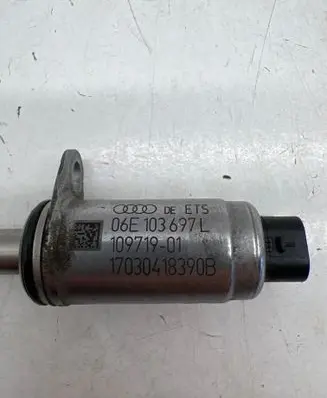 Audi A7 S7 4G Camshaft vanos timing valve 06E103697L 17030418390B 10971901