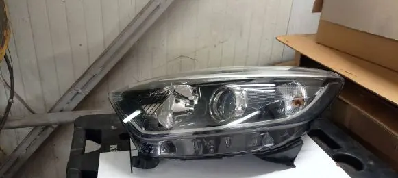 Renault Captur Headlight/headlamp 260603859R 0301281 S110930