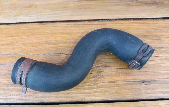 Skoda Fabia Mk2 (5J) Engine coolant pipe/hose 6Q0122101CD