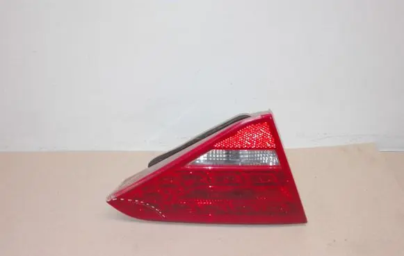 Audi A5 8T 8F Tailgate rear/tail lights 8T0945093A
