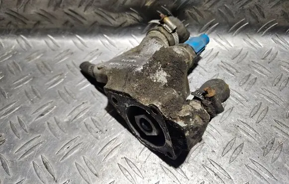 Thermostat/thermostat housing