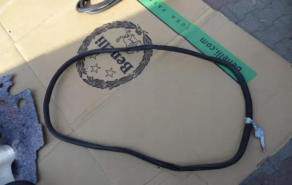 Ford Kuga III Front door rubber seal XXXXXXXXXXX