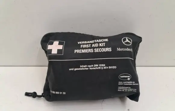 Mercedes-Benz ML W164 First aid kit A1698600150