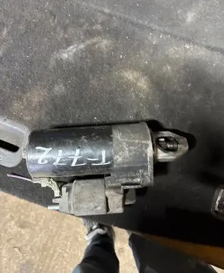 Mercedes-Benz E W212 Starter motor A0061516201