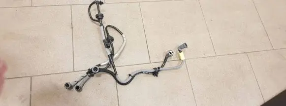 Dacia Sandero III Fuel line/pipe/hose 118260523R