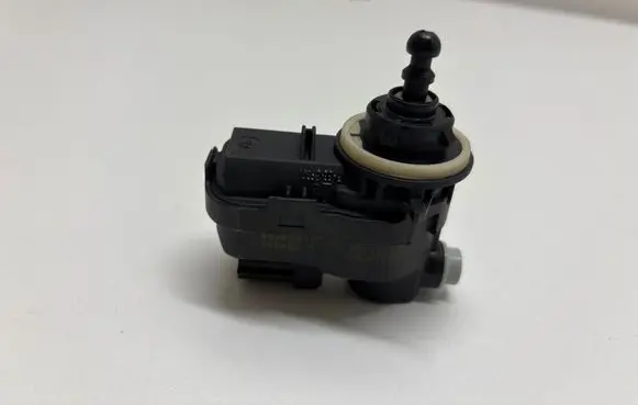 Toyota C-HR I Headlight level adjustment motor 90013783