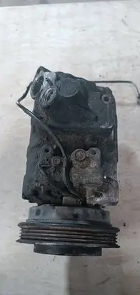 Volkswagen PASSAT B5 Air conditioning (A/C) compressor (pump) 8D0260808 7SBU16C