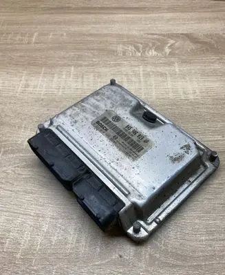 Volkswagen Polo Engine control unit/module ECU 045906019AP 0281010865