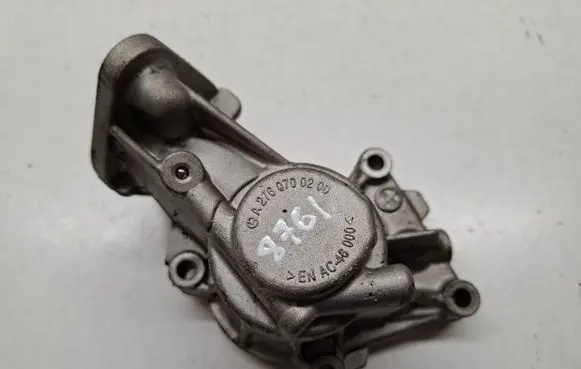 Mercedes-Benz SL AMG R231 Fuel pump bracket 2760700200 A2760700200