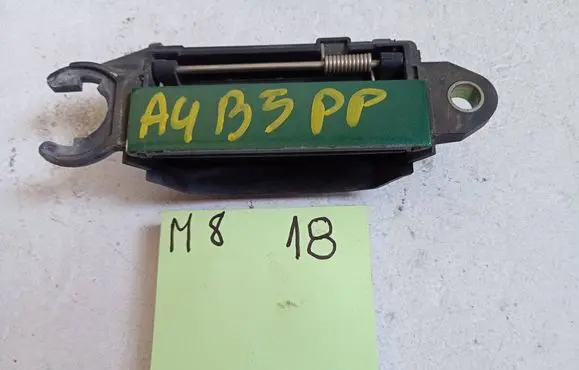 Audi A4 S4 B5 8D Front door exterior handle 1212123