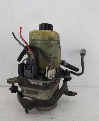 Ford C-MAX I Power steering pump 4M513K514BF