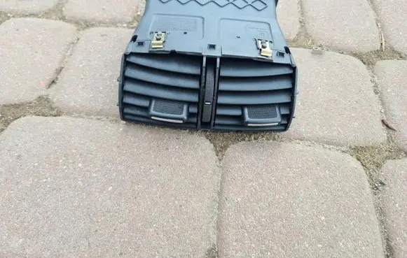 Opel Insignia B Dash center air vent grill 20959928