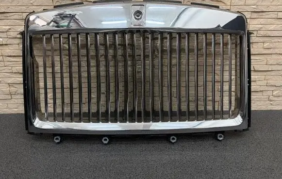 Rolls-Royce Cullinan Front grill 