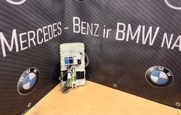 BMW 3 F30 F35 F31 CAS control unit/module 9303546 10681810