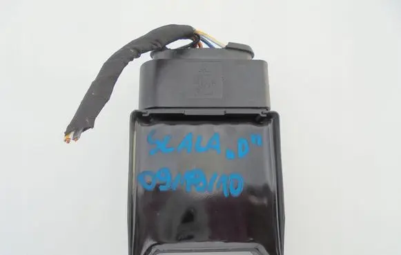 Skoda Scala Fuel injection pump control unit/module 5Q0906093A