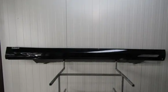 Front sill (body part)