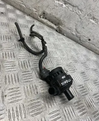 Nissan X-Trail T31 Electric auxiliary coolant/water pump 0392023016
