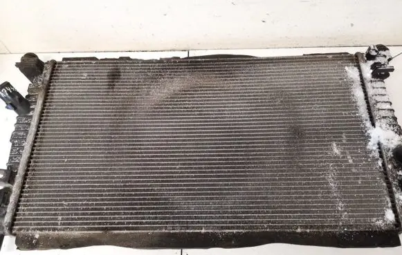 Ford Focus Coolant radiator 3m5h8005tk