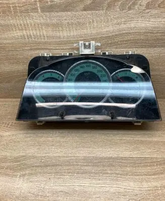 Toyota Corolla Verso E121 Speedometer (instrument cluster) 838000F090 MB2574303100