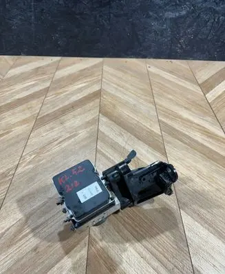 Mercedes-Benz E W212 ABS Pump A2124313512