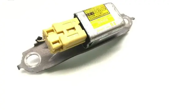 Toyota Prius (XW20) Airbag deployment crash/impact sensor 89833-47030 187900-0912