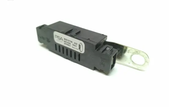 Opel Astra L Aerial antenna amplifier 9833137780 84074300 28709E01