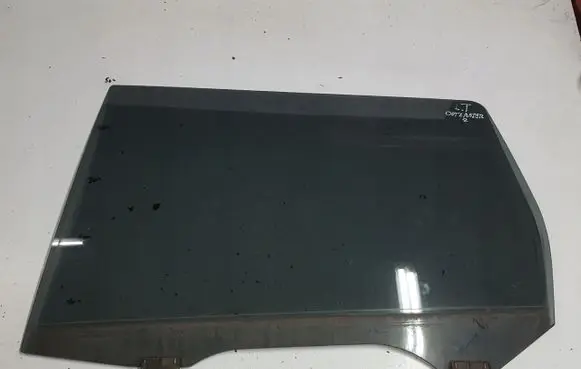 Mitsubishi Outlander Sliding door window/glass 