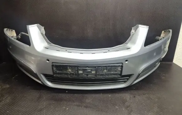 Opel Zafira B Front bumper