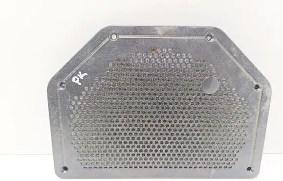 BMW 1 E82 E88 Subwoofer grill/trim 6925328