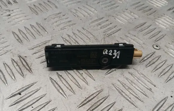 Mercedes-Benz SL R231 Aerial antenna amplifier A2319059700