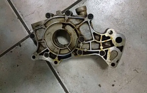 Mazda CX-9 Oil pump 