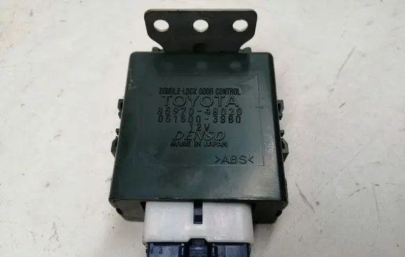 Lexus RX 330 - 350 - 400H Door control unit/module 8597048020 0515003880