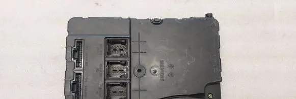 Renault Scenic II - Grand scenic II Comfort/convenience module 8200780028 U118400340 072998